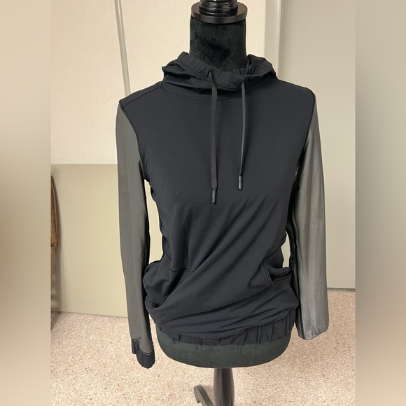 Lululemon hoodie - Picture 2 of 11